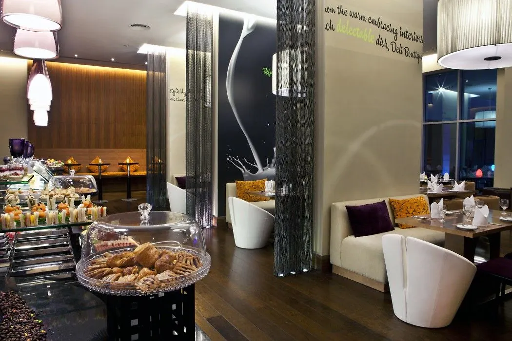 Novotel Suites Mall Avenue Dubai Emirati Arabi Uniti