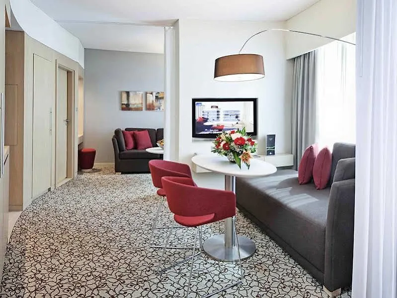 Hotel Novotel Suites Mall Avenue Dubai