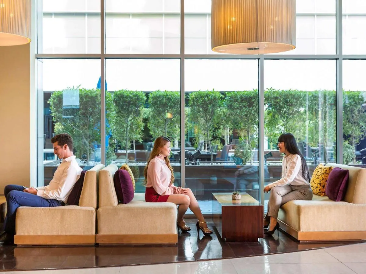 Novotel Suites Mall Avenue Dubaj Szálloda