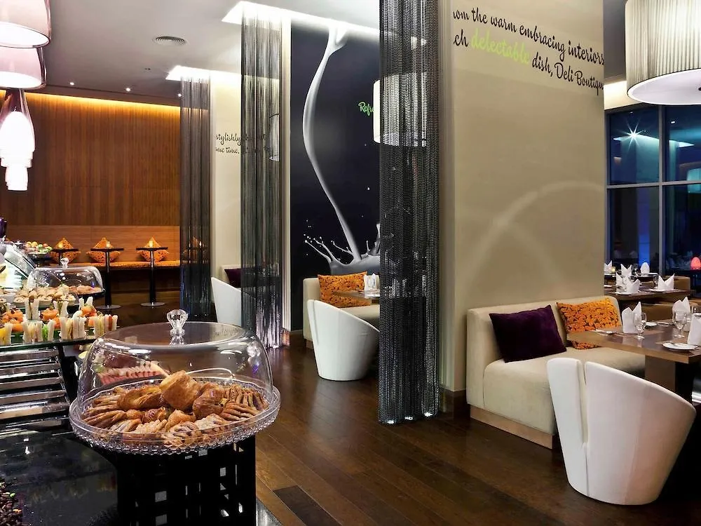 Novotel Suites Mall Avenue Dubaï Émirats arabes unis